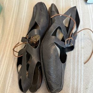 Cywdoq leather sandals 8 1/2 women’s